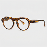 Iris in Brown Tortoise