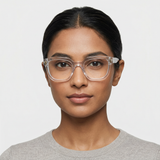 Phoebe in Clear